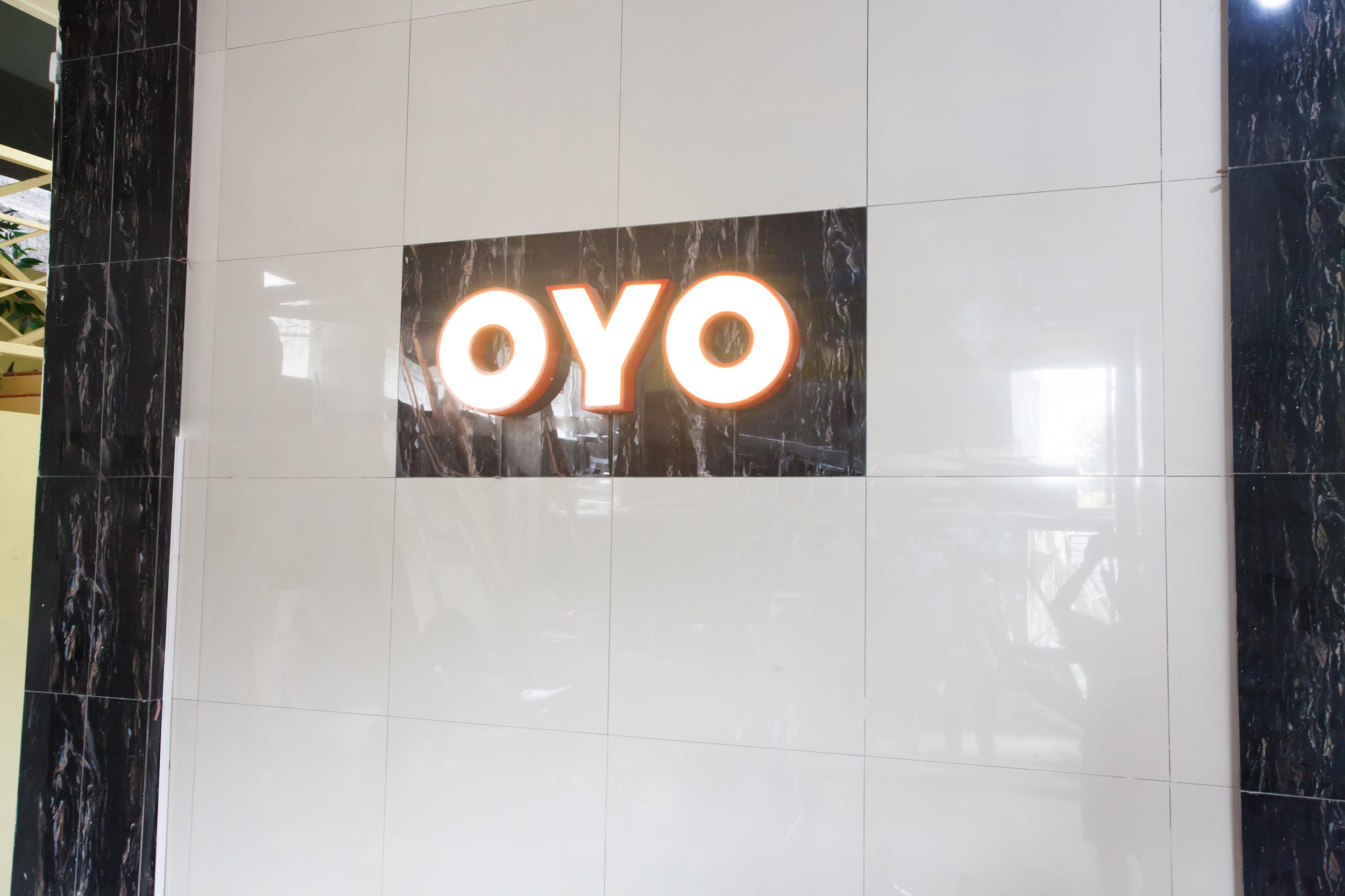 Oyo-990S体育场伊斯兰公寓 棉兰 外观 照片